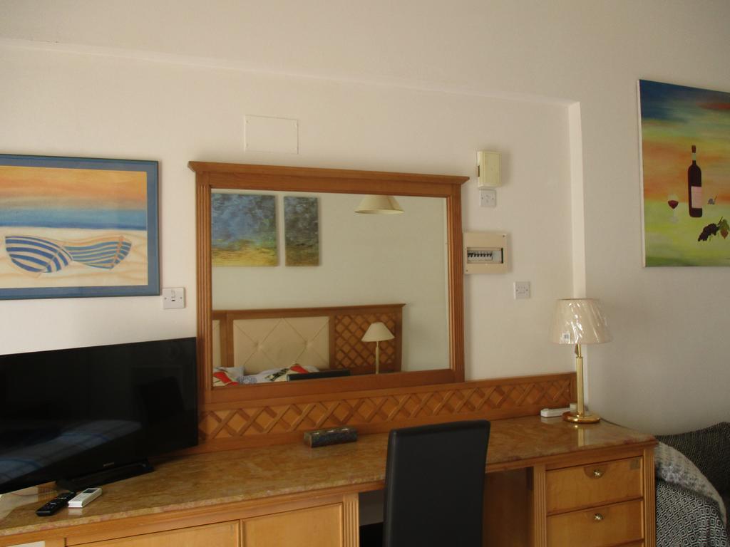 Galatex Beach Studio Apartamento Limassol Quarto foto